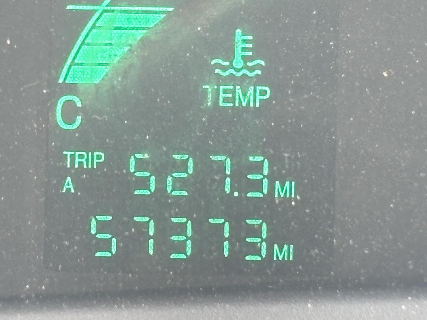 2002 WHITE /BEIGE LEATHER Cadillac Deville Sedan (1G6KD54Y82U) with an 4.6L V8 DOHC 32V engine, 4-Speed Automatic Overdrive transmission, located at 11170 Summerlin Square Dr., Fort Myers Beach, FL, 33931, (239) 999-7777, 26.493546, -81.941628 - Photo#24