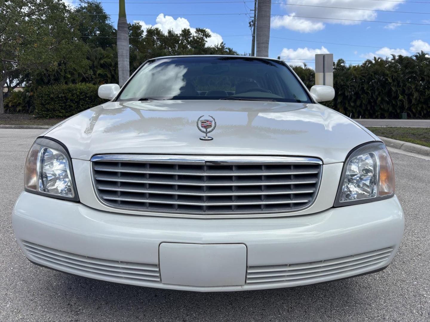 2002 WHITE /BEIGE LEATHER Cadillac Deville Sedan (1G6KD54Y82U) with an 4.6L V8 DOHC 32V engine, 4-Speed Automatic Overdrive transmission, located at 11170 Summerlin Square Dr., Fort Myers Beach, FL, 33931, (239) 999-7777, 26.493546, -81.941628 - Photo#39