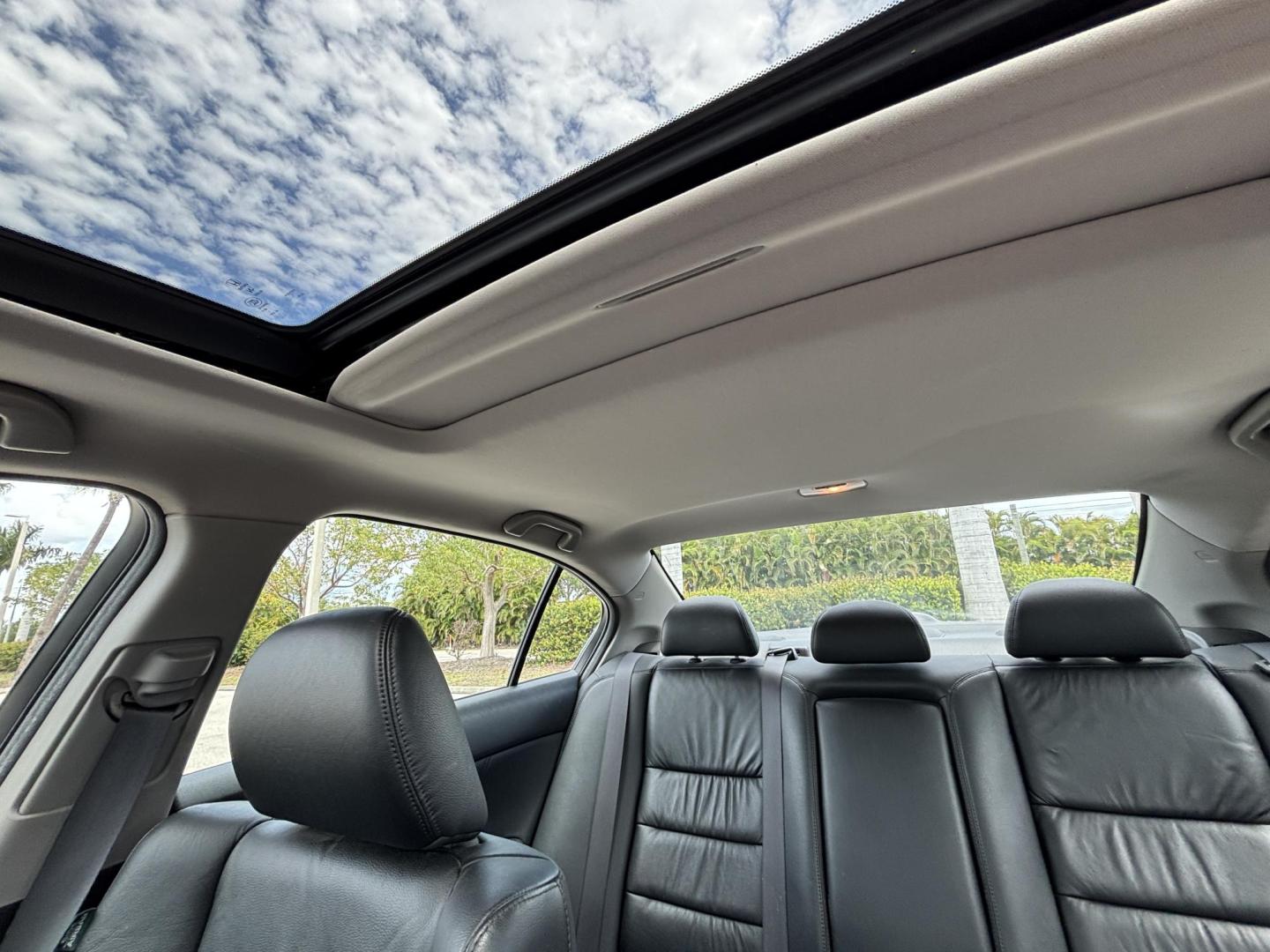 2009 GREEN Honda Accord EX-L Sedan AT (1HGCP26899A) with an 2.4L L4 DOHC 16V engine, 5-Speed Automatic transmission, located at 11170 Summerlin Square Dr., Fort Myers Beach, FL, 33931, (239) 999-7777, 26.493546, -81.941628 - Photo#12