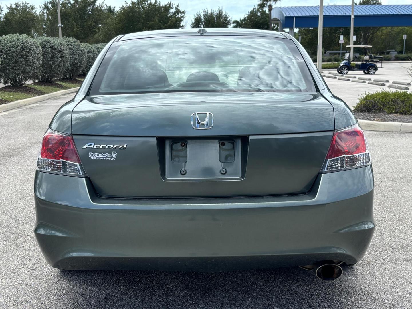2009 GREEN Honda Accord EX-L Sedan AT (1HGCP26899A) with an 2.4L L4 DOHC 16V engine, 5-Speed Automatic transmission, located at 11170 Summerlin Square Dr., Fort Myers Beach, FL, 33931, (239) 999-7777, 26.493546, -81.941628 - Photo#6