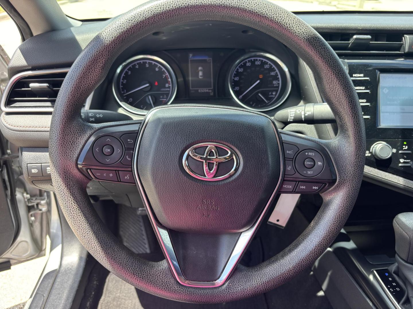 2020 SILVER /Light Gray Cloth Toyota Camry LE (4T1C11AKXLU) with an 2.5L L4 DOHC 16V engine, 8A transmission, located at 11170 Summerlin Square Dr., Fort Myers Beach, FL, 33931, (239) 999-7777, 26.493546, -81.941628 - Check out this dependable and fuel-efficient 2020 Toyota Camry LE — a Carfax 1-Owner vehicle with only 65,000 miles and a clean history with no accidents reported. This Camry LE is the perfect combination of reliability, safety, and modern technology. With Toyota’s reputation for long-lasting - Photo#20