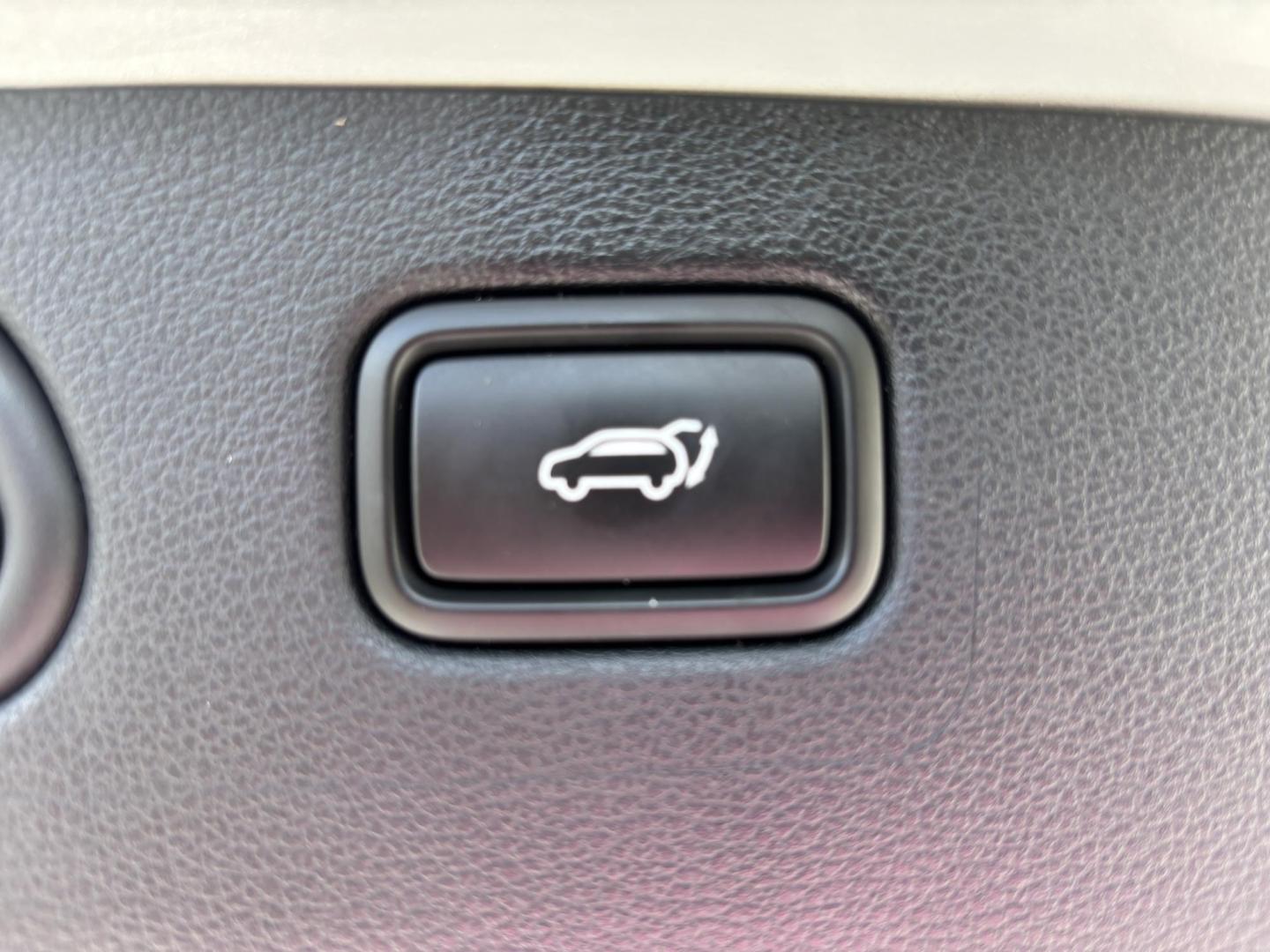 2016 SILVER /BLACK CLOTH Hyundai Tucson Eco (KM8J33A29GU) with an 1.6L L4 DOHC 16V engine, 7A transmission, located at 11170 Summerlin Square Dr., Fort Myers Beach, FL, 33931, (239) 999-7777, 26.493546, -81.941628 - Take a look at this practical and stylish 2016 Hyundai Tucson — a great combination of comfort, efficiency, and everyday versatility. This Tucson is perfect for anyone needing a reliable SUV with great fuel economy and easy drivability. Its compact size makes it simple to maneuver around town, - Photo#19