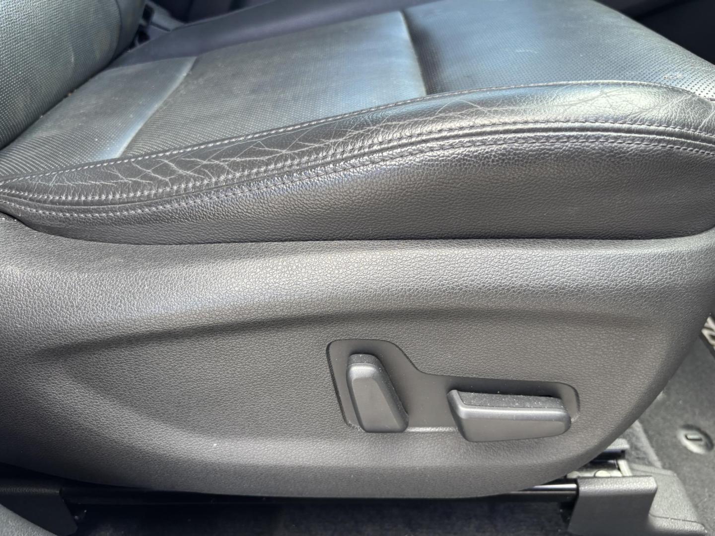 2016 SILVER /BLACK CLOTH Hyundai Tucson Eco (KM8J33A29GU) with an 1.6L L4 DOHC 16V engine, 7A transmission, located at 11170 Summerlin Square Dr., Fort Myers Beach, FL, 33931, (239) 999-7777, 26.493546, -81.941628 - Take a look at this practical and stylish 2016 Hyundai Tucson — a great combination of comfort, efficiency, and everyday versatility. This Tucson is perfect for anyone needing a reliable SUV with great fuel economy and easy drivability. Its compact size makes it simple to maneuver around town, - Photo#14