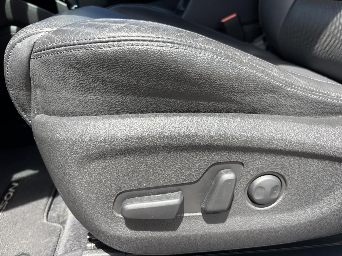 2016 SILVER /BLACK CLOTH Hyundai Tucson Eco (KM8J33A29GU) with an 1.6L L4 DOHC 16V engine, 7A transmission, located at 11170 Summerlin Square Dr., Fort Myers Beach, FL, 33931, (239) 999-7777, 26.493546, -81.941628 - Take a look at this practical and stylish 2016 Hyundai Tucson — a great combination of comfort, efficiency, and everyday versatility. This Tucson is perfect for anyone needing a reliable SUV with great fuel economy and easy drivability. Its compact size makes it simple to maneuver around town, - Photo#11