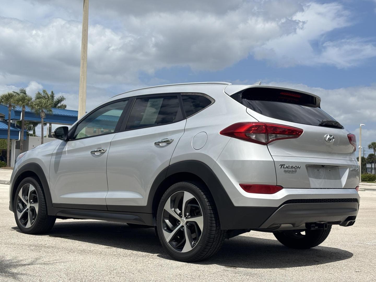 2016 SILVER /BLACK CLOTH Hyundai Tucson Eco (KM8J33A29GU) with an 1.6L L4 DOHC 16V engine, 7A transmission, located at 11170 Summerlin Square Dr., Fort Myers Beach, FL, 33931, (239) 999-7777, 26.493546, -81.941628 - Take a look at this practical and stylish 2016 Hyundai Tucson — a great combination of comfort, efficiency, and everyday versatility. This Tucson is perfect for anyone needing a reliable SUV with great fuel economy and easy drivability. Its compact size makes it simple to maneuver around town, - Photo#5