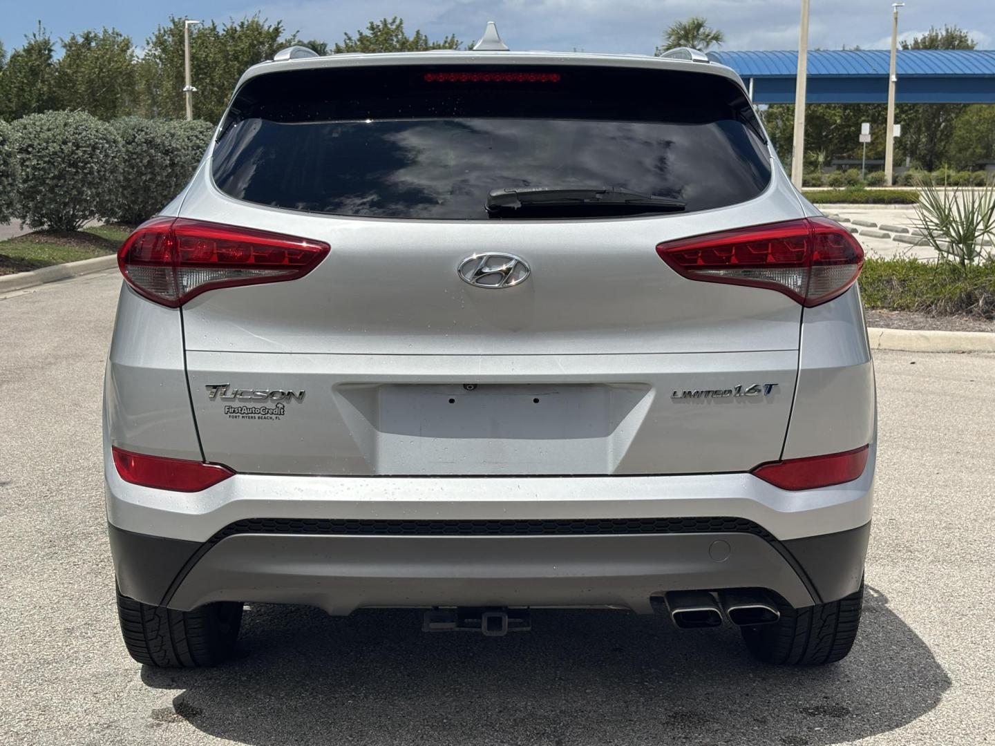 2016 SILVER /BLACK CLOTH Hyundai Tucson Eco (KM8J33A29GU) with an 1.6L L4 DOHC 16V engine, 7A transmission, located at 11170 Summerlin Square Dr., Fort Myers Beach, FL, 33931, (239) 999-7777, 26.493546, -81.941628 - Take a look at this practical and stylish 2016 Hyundai Tucson — a great combination of comfort, efficiency, and everyday versatility. This Tucson is perfect for anyone needing a reliable SUV with great fuel economy and easy drivability. Its compact size makes it simple to maneuver around town, - Photo#6