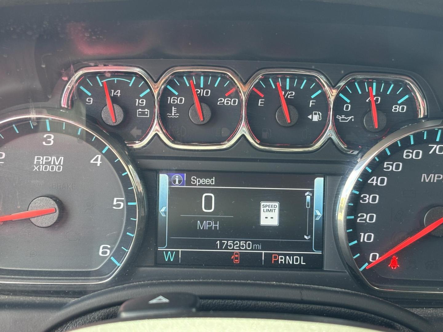 2019 GRAY /CHARCOAL LEATHER GMC Yukon XL SLT 4WD (1GKS2GKC6KR) with an 5.3L V8 OHV 16V engine, 6A transmission, located at 11170 Summerlin Square Dr., Fort Myers Beach, FL, 33931, (239) 999-7777, 26.493546, -81.941628 - Step into full-size luxury and capability with this impressive 2019 GMC Yukon XL — built for those who need maximum space without sacrificing comfort or style. This Yukon XL offers extended length for extra passenger room and cargo capacity, making it perfect for large families, road trips, or - Photo#24