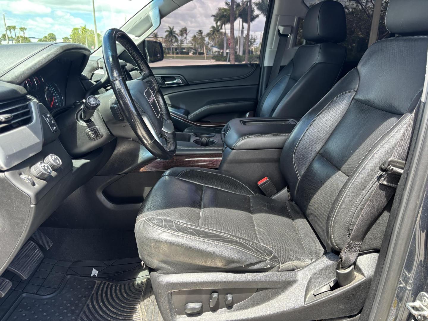 2019 GRAY /CHARCOAL LEATHER GMC Yukon XL SLT 4WD (1GKS2GKC6KR) with an 5.3L V8 OHV 16V engine, 6A transmission, located at 11170 Summerlin Square Dr., Fort Myers Beach, FL, 33931, (239) 999-7777, 26.493546, -81.941628 - Step into full-size luxury and capability with this impressive 2019 GMC Yukon XL — built for those who need maximum space without sacrificing comfort or style. This Yukon XL offers extended length for extra passenger room and cargo capacity, making it perfect for large families, road trips, or - Photo#10