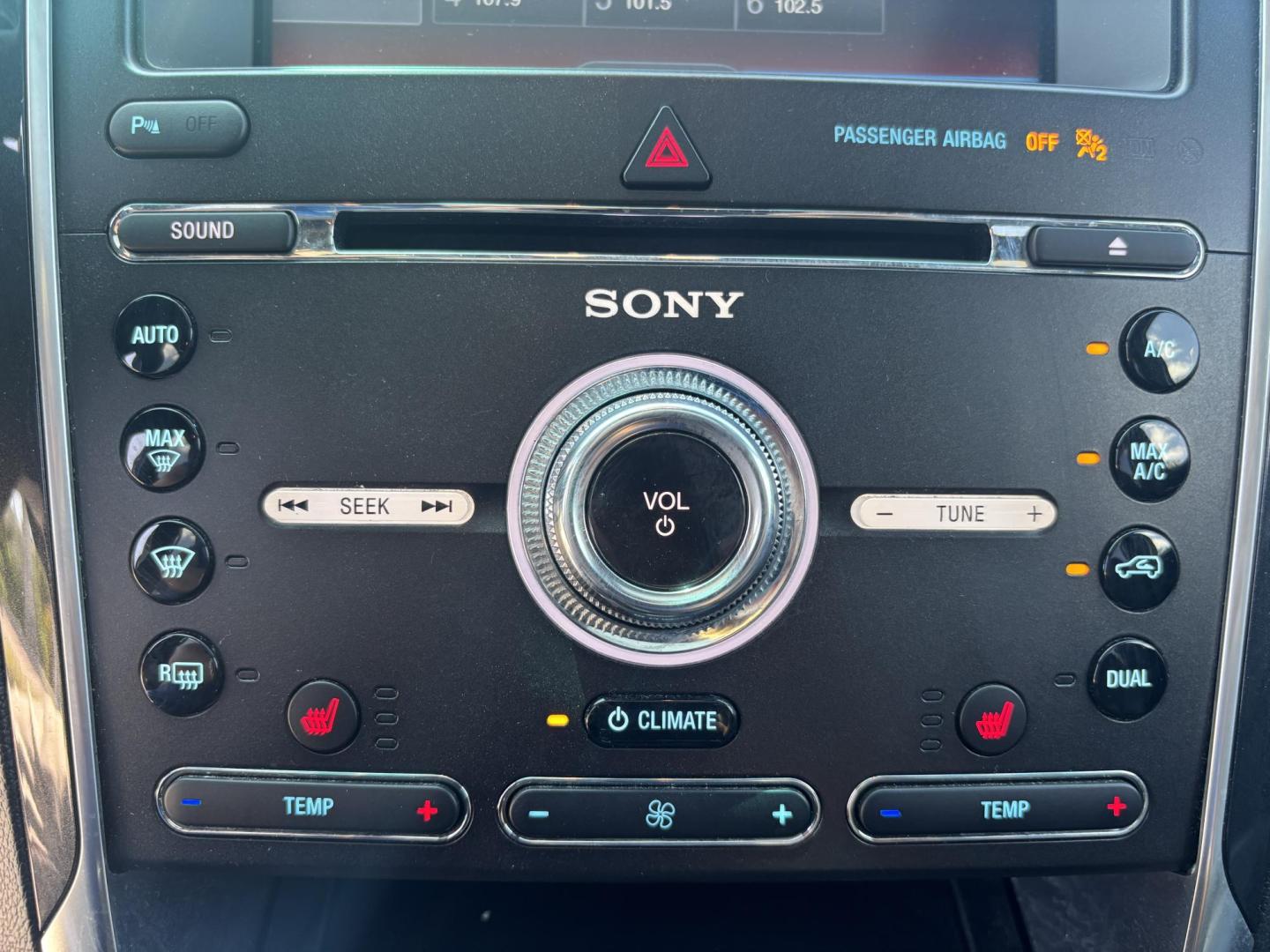 2016 SILVER /BLACK LEATHER Ford Explorer Sport 4WD (1FM5K8GT1GG) with an 3.5L V6 DOHC 24V engine, 6-Speed Automatic transmission, located at 11170 Summerlin Square Dr., Fort Myers Beach, FL, 33931, (239) 999-7777, 26.493546, -81.941628 - Check out this versatile and family-ready 2016 Ford Explorer Sport 4WD — the perfect combination of space, comfort, and capability. This Explorer is built to handle everything from daily driving to weekend getaways. With seating for up to seven, it’s ideal for families, road trips, or anyone - Photo#19