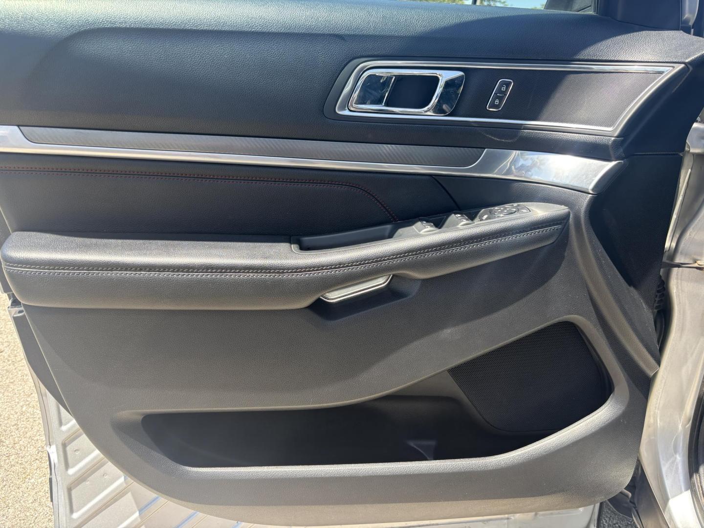 2016 SILVER /BLACK LEATHER Ford Explorer Sport 4WD (1FM5K8GT1GG) with an 3.5L V6 DOHC 24V engine, 6-Speed Automatic transmission, located at 11170 Summerlin Square Dr., Fort Myers Beach, FL, 33931, (239) 999-7777, 26.493546, -81.941628 - Check out this versatile and family-ready 2016 Ford Explorer Sport 4WD — the perfect combination of space, comfort, and capability. This Explorer is built to handle everything from daily driving to weekend getaways. With seating for up to seven, it’s ideal for families, road trips, or anyone - Photo#40