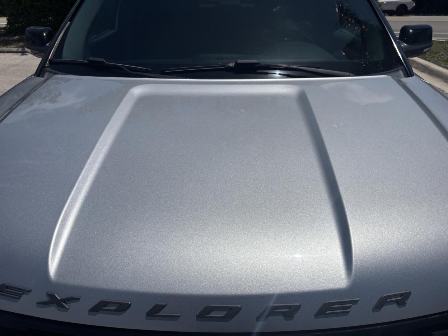 2016 SILVER /BLACK LEATHER Ford Explorer Sport 4WD (1FM5K8GT1GG) with an 3.5L V6 DOHC 24V engine, 6-Speed Automatic transmission, located at 11170 Summerlin Square Dr., Fort Myers Beach, FL, 33931, (239) 999-7777, 26.493546, -81.941628 - Check out this versatile and family-ready 2016 Ford Explorer Sport 4WD — the perfect combination of space, comfort, and capability. This Explorer is built to handle everything from daily driving to weekend getaways. With seating for up to seven, it’s ideal for families, road trips, or anyone - Photo#10