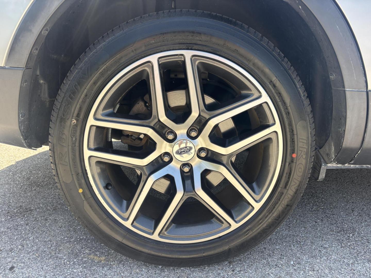 2016 SILVER /BLACK LEATHER Ford Explorer Sport 4WD (1FM5K8GT1GG) with an 3.5L V6 DOHC 24V engine, 6-Speed Automatic transmission, located at 11170 Summerlin Square Dr., Fort Myers Beach, FL, 33931, (239) 999-7777, 26.493546, -81.941628 - Check out this versatile and family-ready 2016 Ford Explorer Sport 4WD — the perfect combination of space, comfort, and capability. This Explorer is built to handle everything from daily driving to weekend getaways. With seating for up to seven, it’s ideal for families, road trips, or anyone - Photo#48