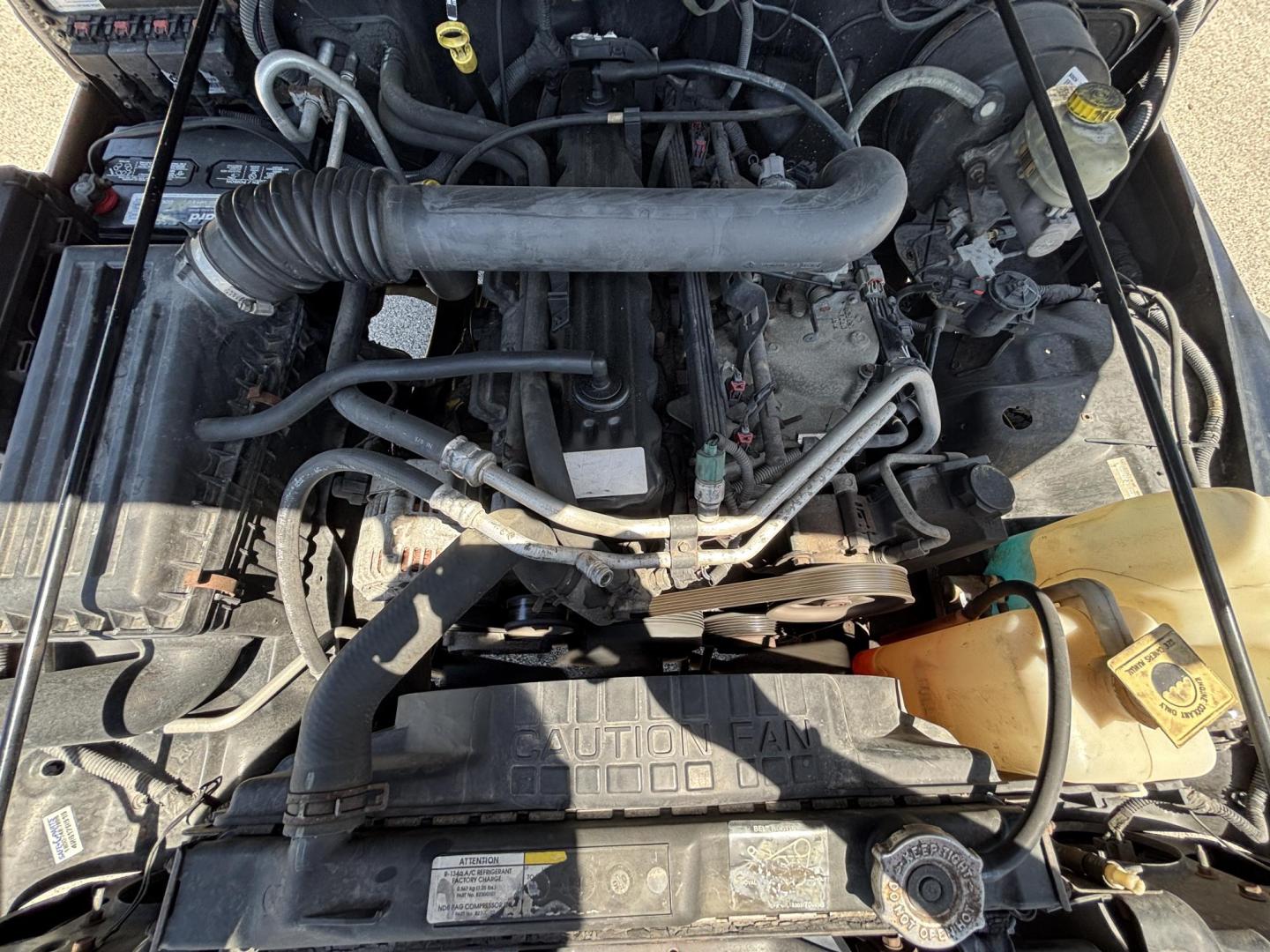 2006 BLACK /CHARCOAL CLOTH Jeep Wrangler Unlimited LJ (1J4FA44S86P) with an 4.0L L6 OHV 12V engine, Automatic transmission, located at 11170 Summerlin Square Dr., Fort Myers Beach, FL, 33931, (239) 999-7777, 26.493546, -81.941628 - Take a look at this iconic 2006 Jeep Wrangler — built for adventure and ready for the Florida lifestyle. This Wrangler delivers the classic Jeep experience with its rugged design, removable top, and go-anywhere capability. Whether you're cruising Fort Myers Beach with the top down or heading of - Photo#32