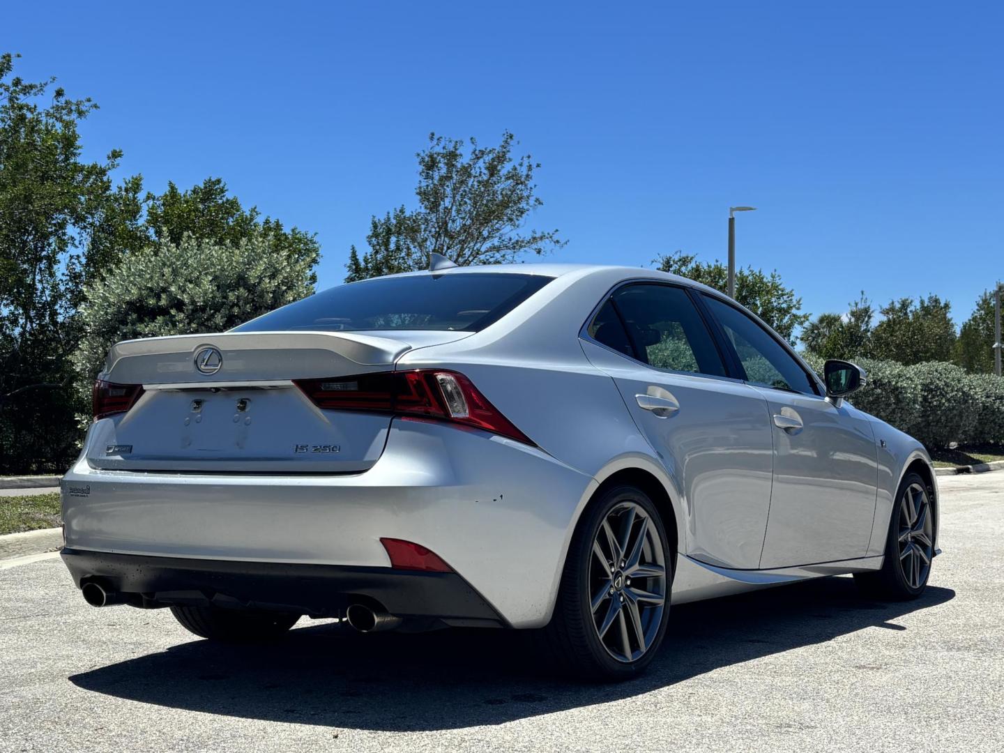 2015 SILVER /RED LEATHER Lexus IS 250 F SPORT (JTHBF1D29F5) with an 2.5L V6 24V DOHC engine, 6-Speed Automatic transmission, located at 11170 Summerlin Square Dr., Fort Myers Beach, FL, 33931, (239) 999-7777, 26.493546, -81.941628 - 2015 Lexus IS 250 F Sport – Luxury Sport Sedan – Only $12,900 Now available at First Auto Credit Fort Myers Beach is this sharp 2015 Lexus IS 250 F Sport, a sporty luxury sedan that delivers the style, comfort, and reliability Lexus is known for — without the luxury price tag. If you are shop - Photo#7