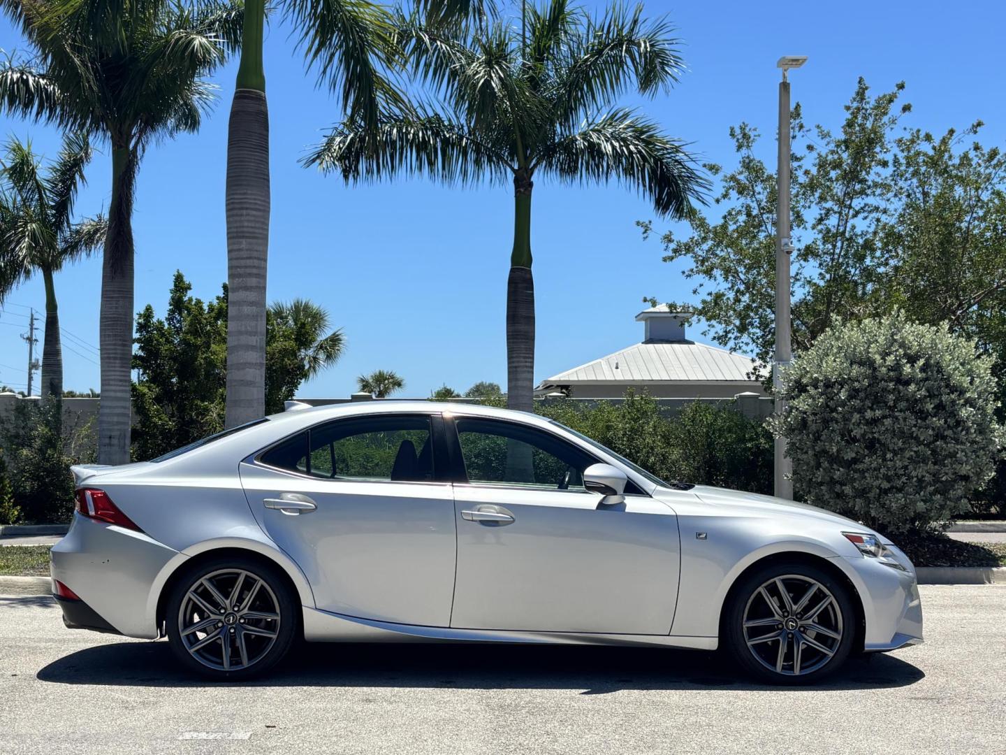2015 SILVER /RED LEATHER Lexus IS 250 F SPORT (JTHBF1D29F5) with an 2.5L V6 24V DOHC engine, 6-Speed Automatic transmission, located at 11170 Summerlin Square Dr., Fort Myers Beach, FL, 33931, (239) 999-7777, 26.493546, -81.941628 - 2015 Lexus IS 250 F Sport – Luxury Sport Sedan – Only $12,900 Now available at First Auto Credit Fort Myers Beach is this sharp 2015 Lexus IS 250 F Sport, a sporty luxury sedan that delivers the style, comfort, and reliability Lexus is known for — without the luxury price tag. If you are shop - Photo#4