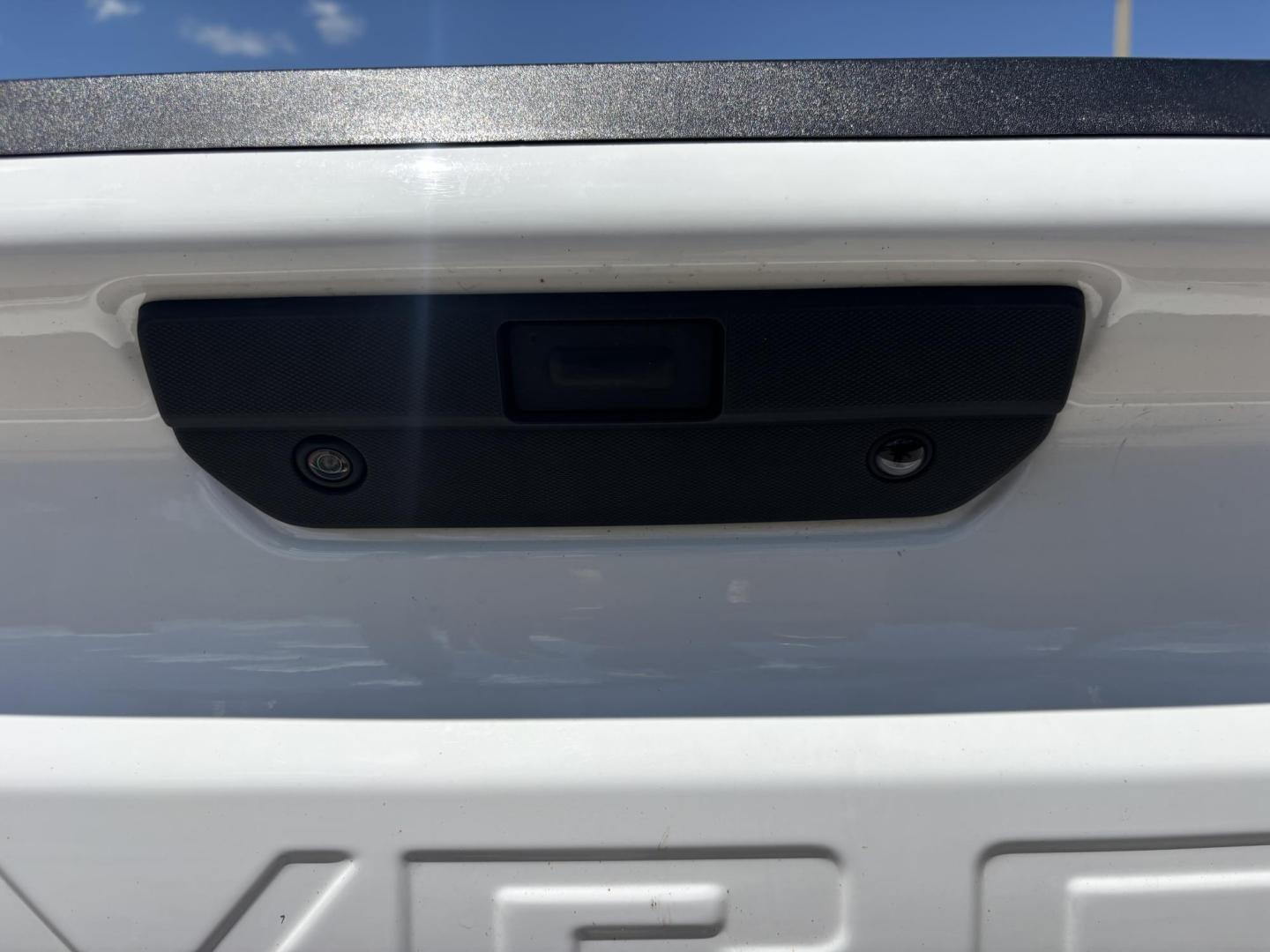 2020 WHITE /BLACK LEATHER Chevrolet Silverado 1500 Crew Cab 2WD (3GCPWAEF8LG) with an 5.3L V8 OHV 16V engine, 6A transmission, located at 11170 Summerlin Square Dr., Fort Myers Beach, FL, 33931, (239) 999-7777, 26.493546, -81.941628 - 2020 Chevrolet Silverado 1500 Work Truck – Clean History, Built to Work If you’re looking for a truck that actually works for a living, not just looks pretty in a parking lot… here it is. This 2020 Chevy Silverado 1500 Work Truck comes equipped with a 5.3L V8, giving you the power you ne - Photo#37