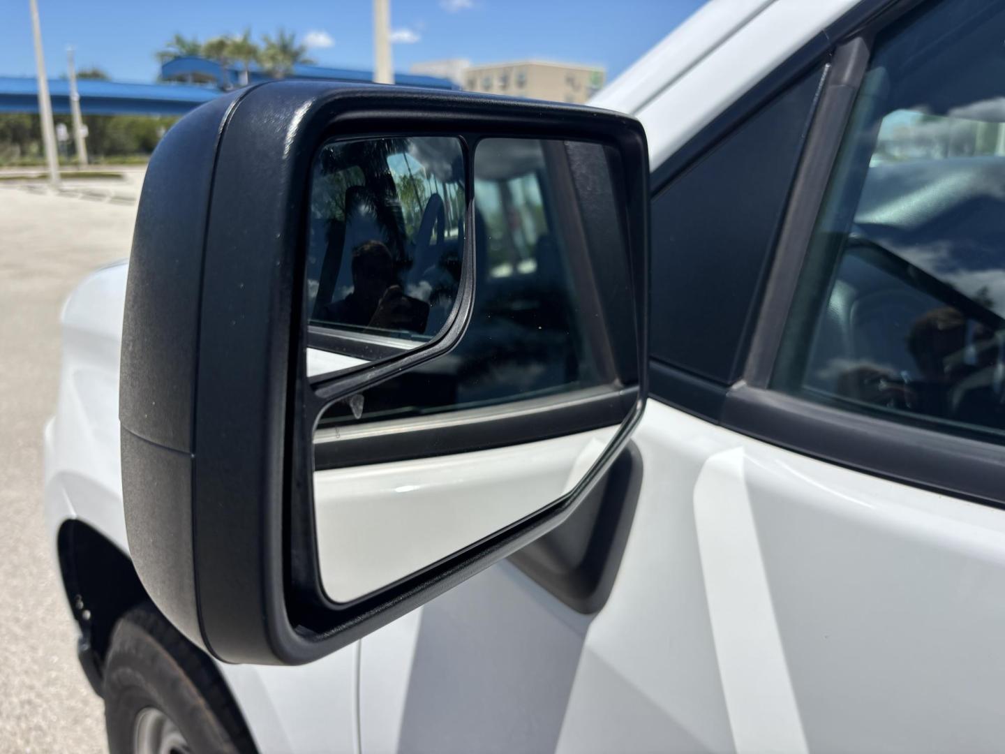 2020 WHITE /BLACK LEATHER Chevrolet Silverado 1500 Crew Cab 2WD (3GCPWAEF8LG) with an 5.3L V8 OHV 16V engine, 6A transmission, located at 11170 Summerlin Square Dr., Fort Myers Beach, FL, 33931, (239) 999-7777, 26.493546, -81.941628 - 2020 Chevrolet Silverado 1500 Work Truck – Clean History, Built to Work If you’re looking for a truck that actually works for a living, not just looks pretty in a parking lot… here it is. This 2020 Chevy Silverado 1500 Work Truck comes equipped with a 5.3L V8, giving you the power you ne - Photo#38