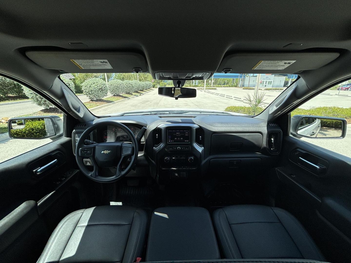 2020 WHITE /BLACK LEATHER Chevrolet Silverado 1500 Crew Cab 2WD (3GCPWAEF8LG) with an 5.3L V8 OHV 16V engine, 6A transmission, located at 11170 Summerlin Square Dr., Fort Myers Beach, FL, 33931, (239) 999-7777, 26.493546, -81.941628 - 2020 Chevrolet Silverado 1500 Work Truck – Clean History, Built to Work If you’re looking for a truck that actually works for a living, not just looks pretty in a parking lot… here it is. This 2020 Chevy Silverado 1500 Work Truck comes equipped with a 5.3L V8, giving you the power you ne - Photo#9