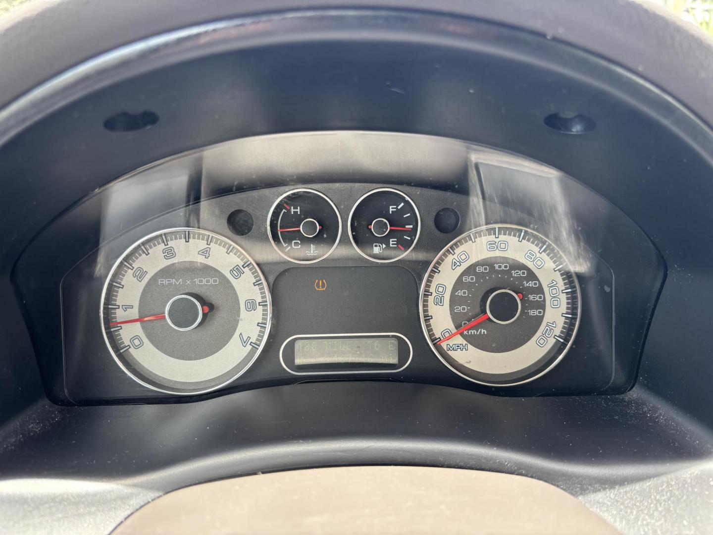 2008 RED /BEIGE LEATHER Ford Taurus X Eddie Bauer AWD (1FMDK07W58G) with an 3.5L V6 DOHC 24V engine, 6-Speed Automatic Overdrive transmission, located at 11170 Summerlin Square Dr., Fort Myers Beach, FL, 33931, (239) 999-7777, 26.493546, -81.941628 - Photo#24