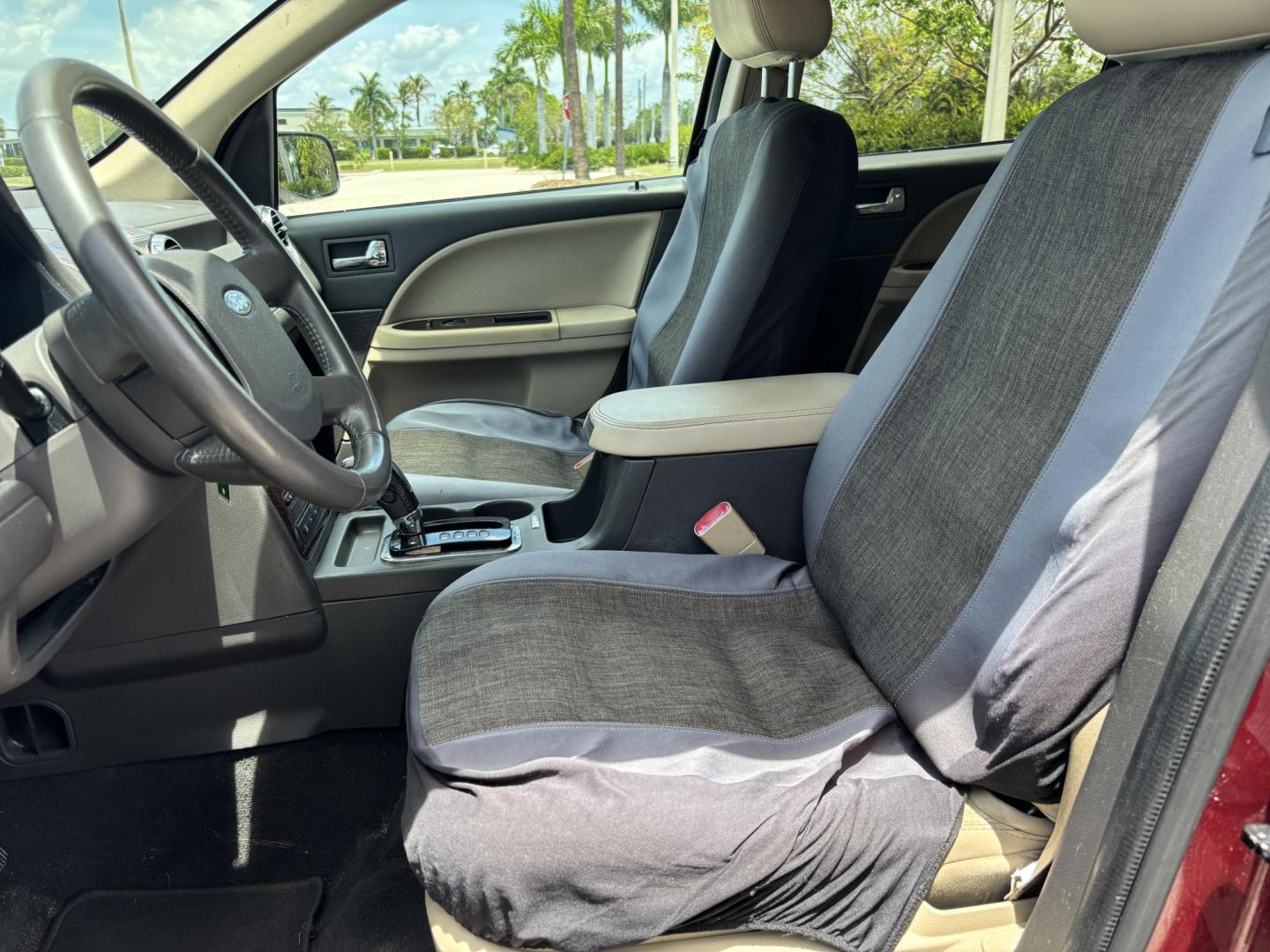 2008 RED /BEIGE LEATHER Ford Taurus X Eddie Bauer AWD (1FMDK07W58G) with an 3.5L V6 DOHC 24V engine, 6-Speed Automatic Overdrive transmission, located at 11170 Summerlin Square Dr., Fort Myers Beach, FL, 33931, (239) 999-7777, 26.493546, -81.941628 - Photo#9