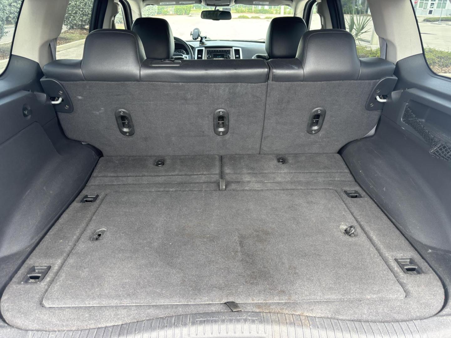 2008 WHITE /BLACK LEATHER Jeep Grand Cherokee Laredo 4WD (1J8GR48K08C) with an 3.7L V6 SOHC 12V engine, 5-Speed Automatic Overdrive transmission, located at 11170 Summerlin Square Dr., Fort Myers Beach, FL, 33931, (239) 999-7777, 26.493546, -81.941628 - Photo#18