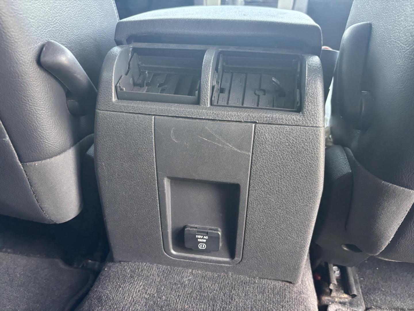 2008 WHITE /BLACK LEATHER Jeep Grand Cherokee Laredo 4WD (1J8GR48K08C) with an 3.7L V6 SOHC 12V engine, 5-Speed Automatic Overdrive transmission, located at 11170 Summerlin Square Dr., Fort Myers Beach, FL, 33931, (239) 999-7777, 26.493546, -81.941628 - Photo#16
