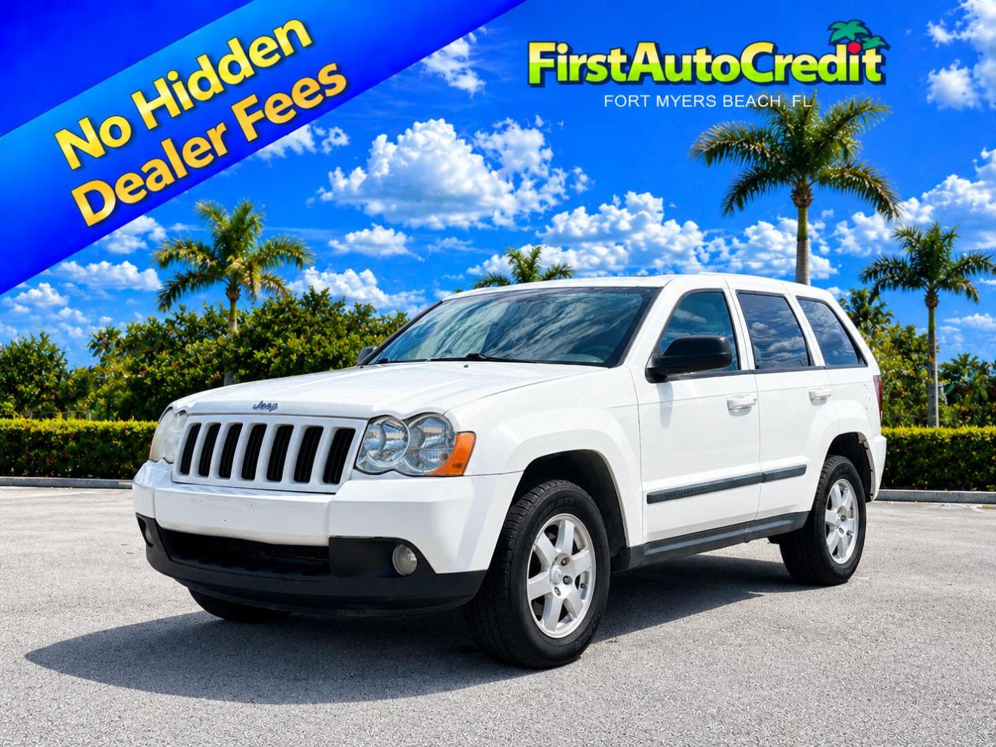 2008 WHITE /BLACK LEATHER Jeep Grand Cherokee Laredo 4WD (1J8GR48K08C) with an 3.7L V6 SOHC 12V engine, 5-Speed Automatic Overdrive transmission, located at 11170 Summerlin Square Dr., Fort Myers Beach, FL, 33931, (239) 999-7777, 26.493546, -81.941628 - Photo#0