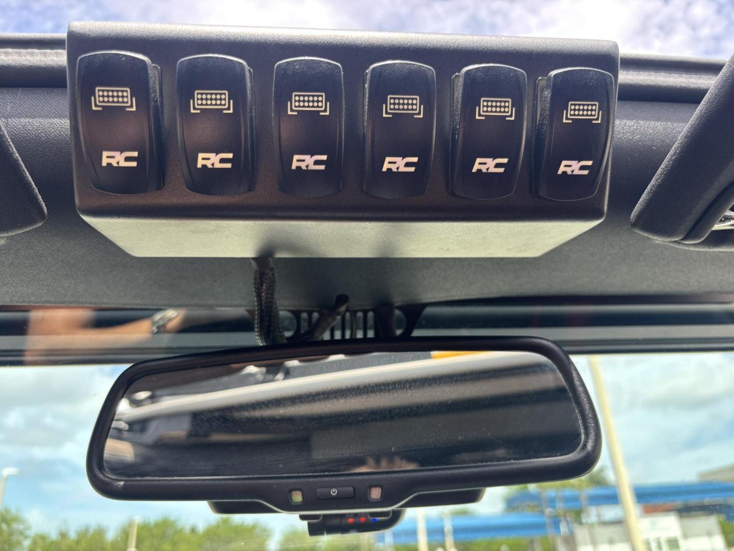 2014 GRAY /BLACK LEATHER Jeep Wrangler Unlimited Sahara 4WD (1C4BJWEG9EL) with an 3.6L V6 DOHC 24V FFV engine, located at 11170 Summerlin Square Dr., Fort Myers Beach, FL, 33931, (239) 999-7777, 26.493546, -81.941628 - Photo#18