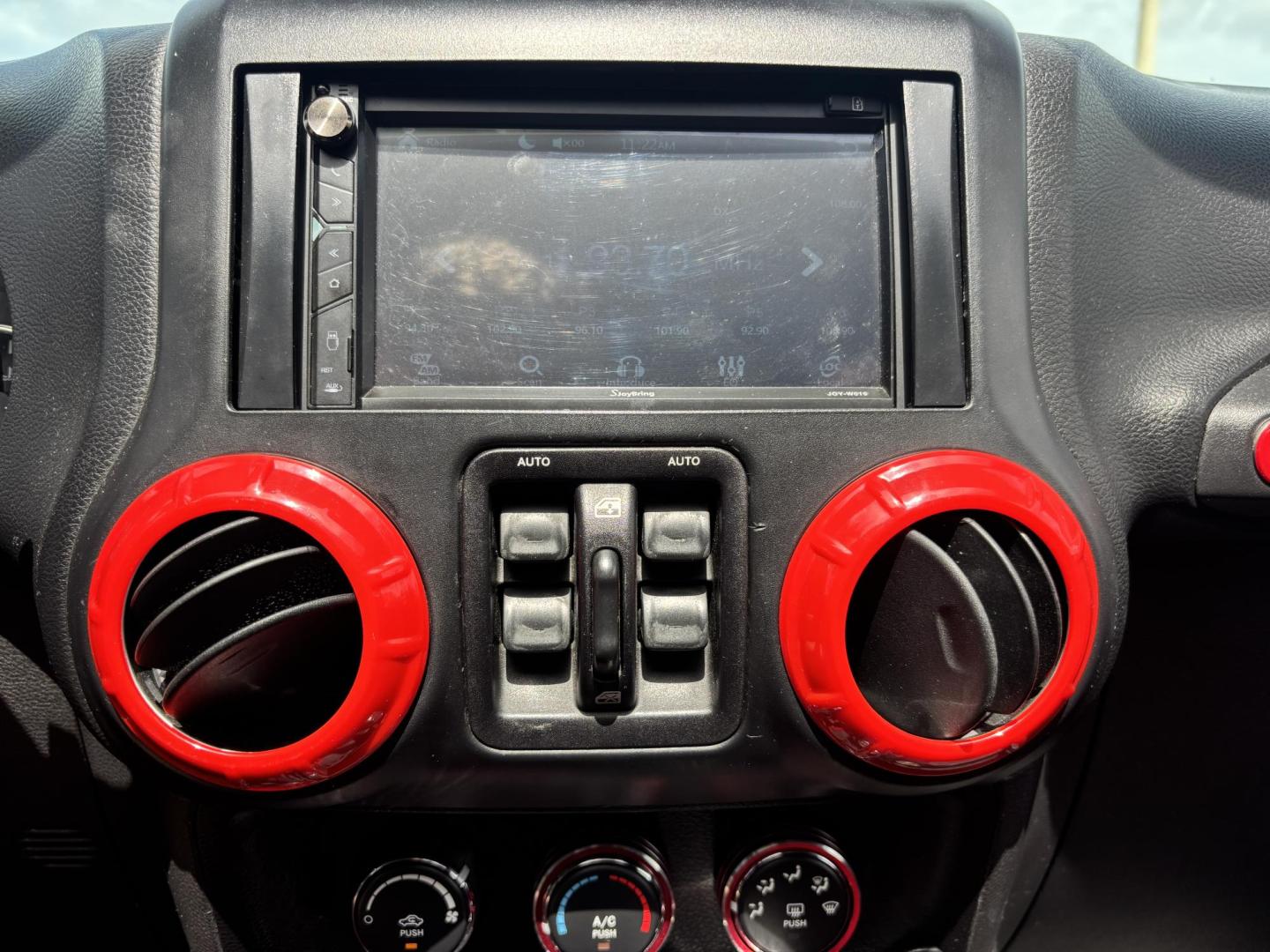 2014 GRAY /BLACK LEATHER Jeep Wrangler Unlimited Sahara 4WD (1C4BJWEG9EL) with an 3.6L V6 DOHC 24V FFV engine, located at 11170 Summerlin Square Dr., Fort Myers Beach, FL, 33931, (239) 999-7777, 26.493546, -81.941628 - Photo#20