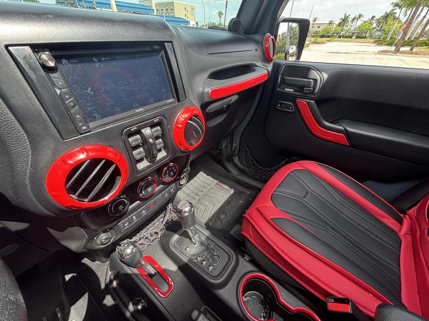2014 GRAY /BLACK LEATHER Jeep Wrangler Unlimited Sahara 4WD (1C4BJWEG9EL) with an 3.6L V6 DOHC 24V FFV engine, located at 11170 Summerlin Square Dr., Fort Myers Beach, FL, 33931, (239) 999-7777, 26.493546, -81.941628 - Photo#13