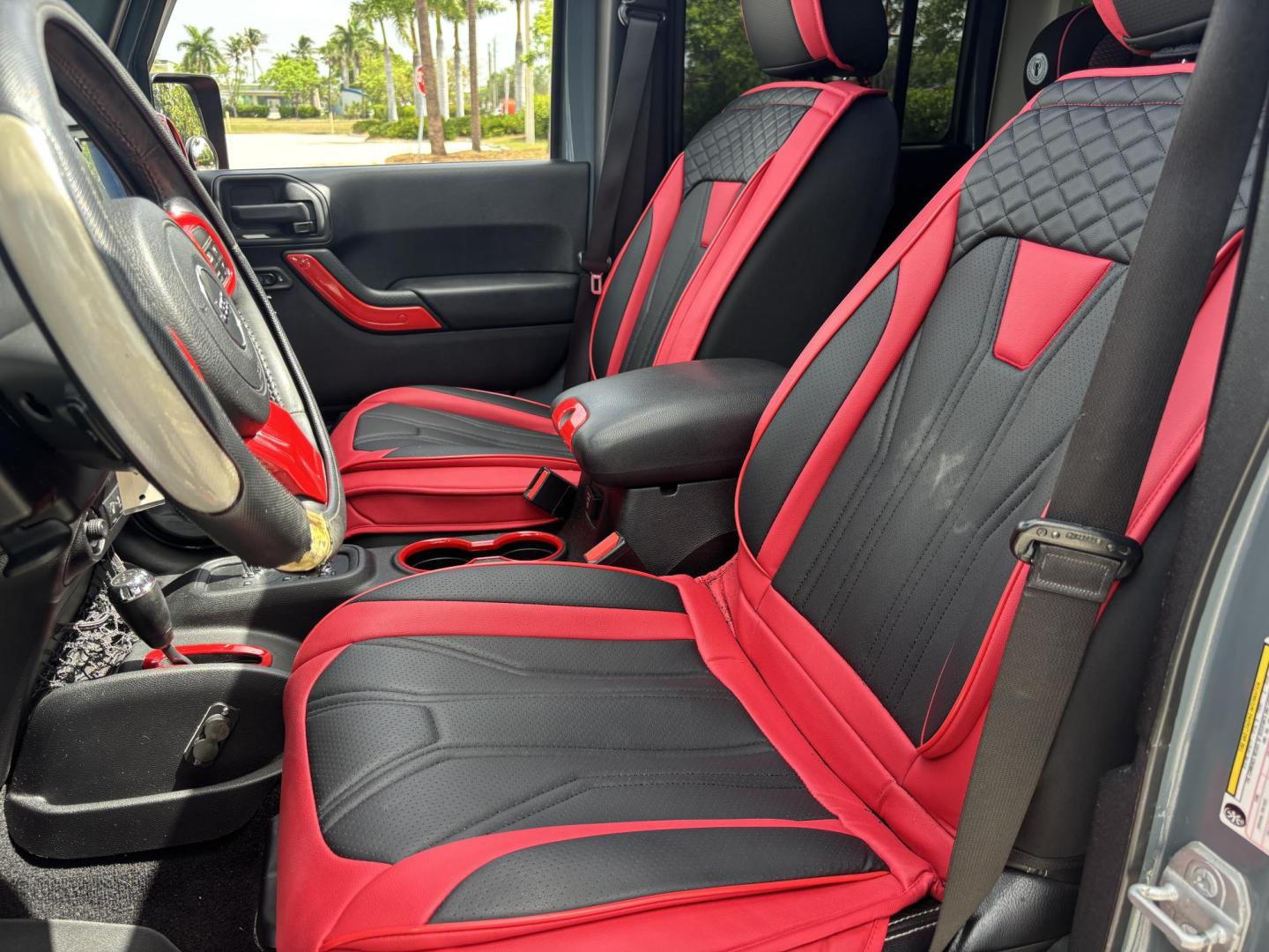2014 GRAY /BLACK LEATHER Jeep Wrangler Unlimited Sahara 4WD (1C4BJWEG9EL) with an 3.6L V6 DOHC 24V FFV engine, located at 11170 Summerlin Square Dr., Fort Myers Beach, FL, 33931, (239) 999-7777, 26.493546, -81.941628 - Photo#7