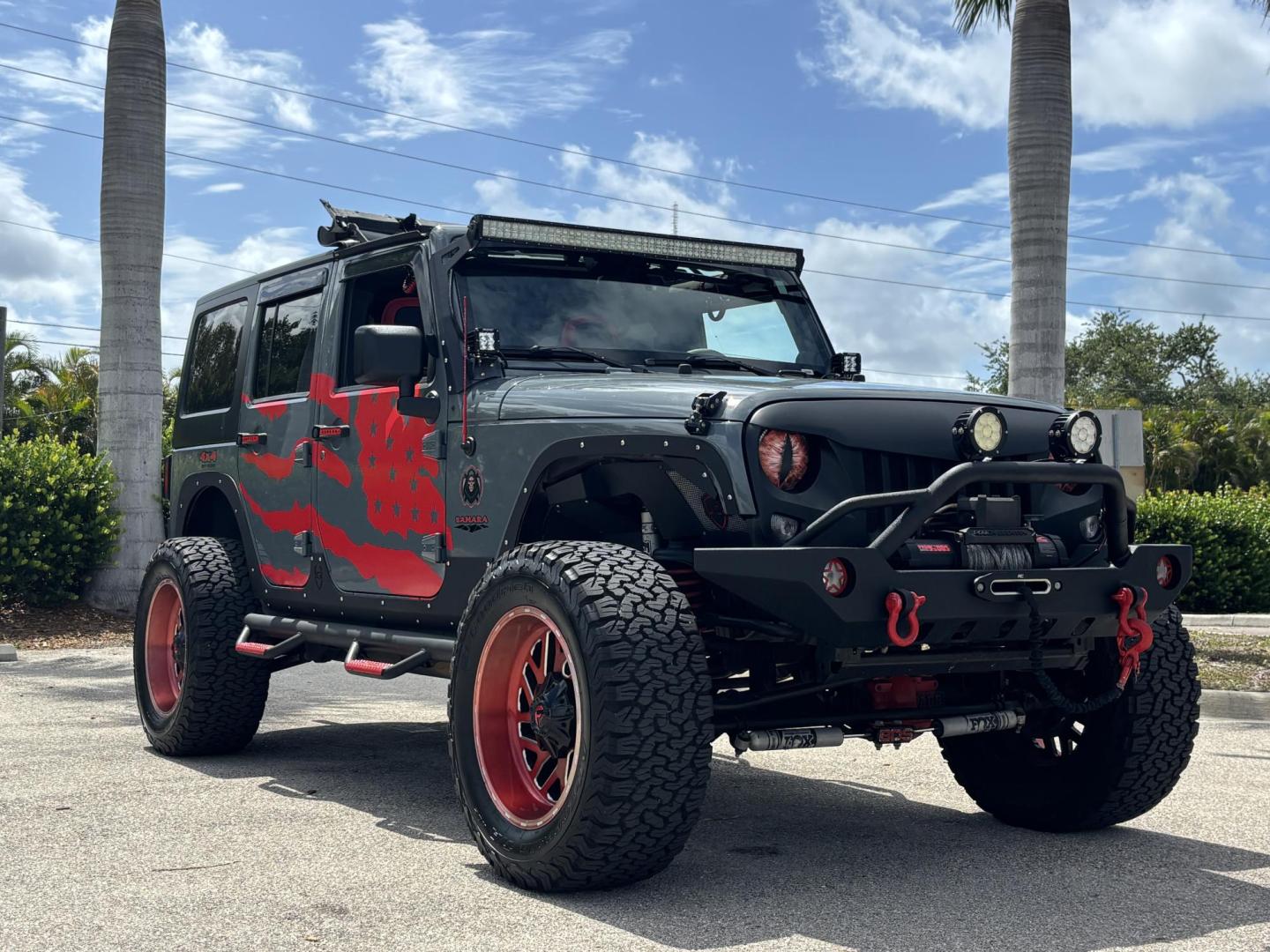 2014 GRAY /BLACK LEATHER Jeep Wrangler Unlimited Sahara 4WD (1C4BJWEG9EL) with an 3.6L V6 DOHC 24V FFV engine, located at 11170 Summerlin Square Dr., Fort Myers Beach, FL, 33931, (239) 999-7777, 26.493546, -81.941628 - Photo#3