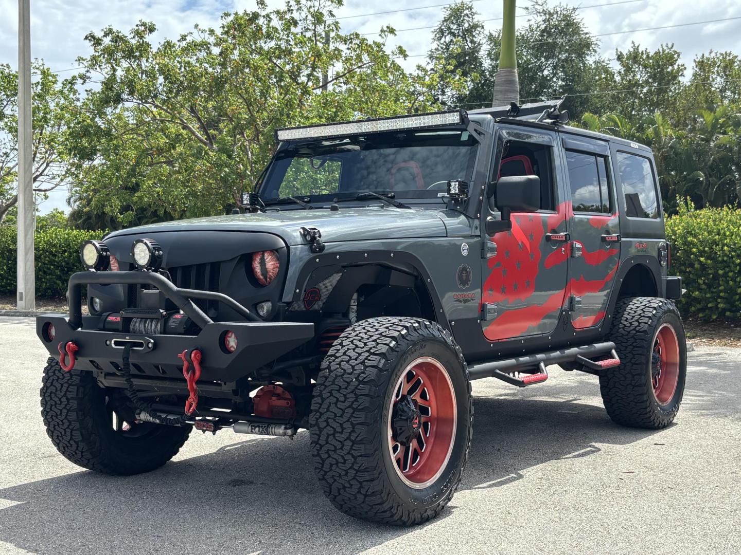 2014 GRAY /BLACK LEATHER Jeep Wrangler Unlimited Sahara 4WD (1C4BJWEG9EL) with an 3.6L V6 DOHC 24V FFV engine, located at 11170 Summerlin Square Dr., Fort Myers Beach, FL, 33931, (239) 999-7777, 26.493546, -81.941628 - Photo#1
