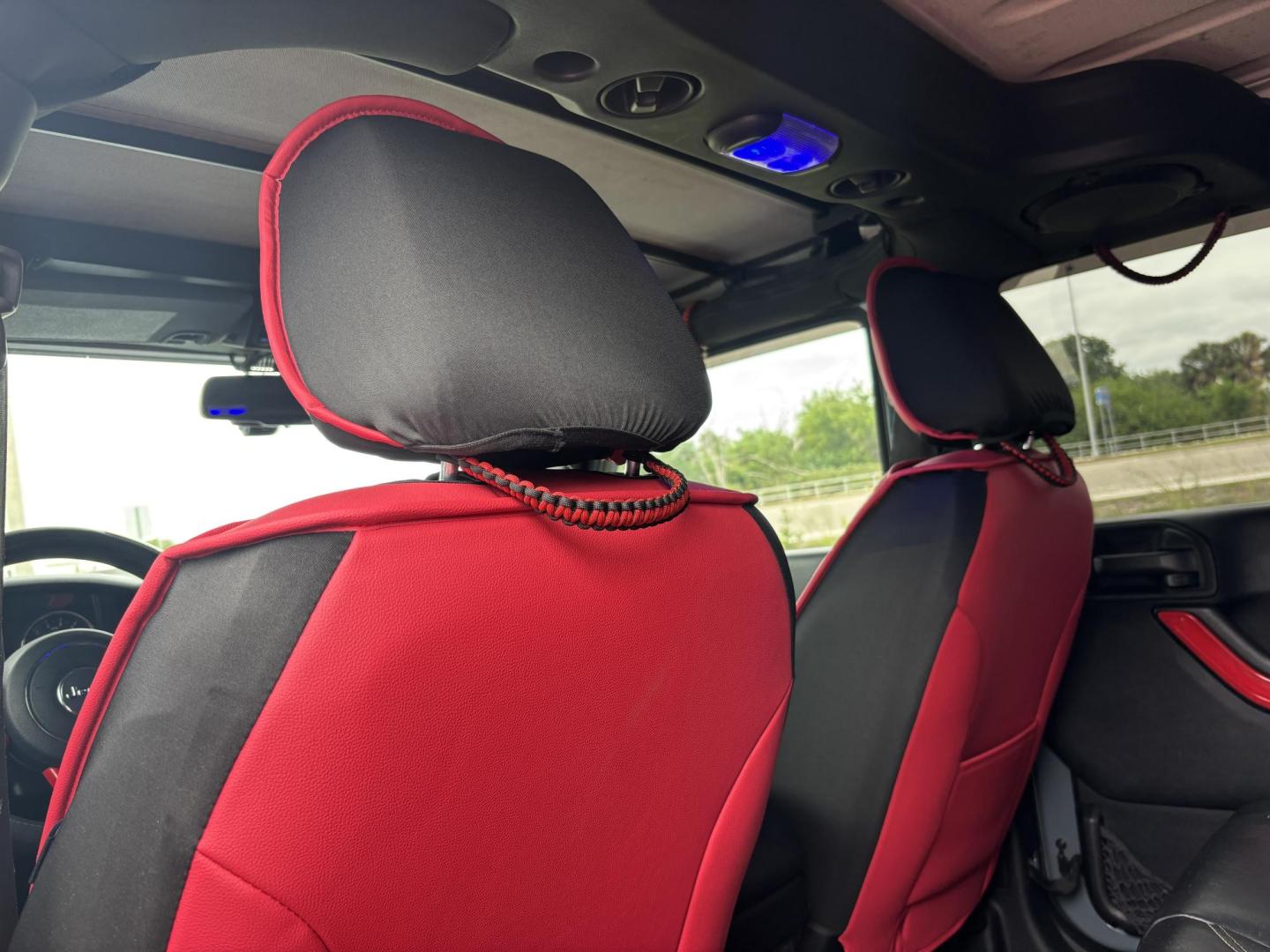 2014 GRAY /BLACK LEATHER Jeep Wrangler Unlimited Sahara 4WD (1C4BJWEG9EL) with an 3.6L V6 DOHC 24V FFV engine, located at 11170 Summerlin Square Dr., Fort Myers Beach, FL, 33931, (239) 999-7777, 26.493546, -81.941628 - Photo#23