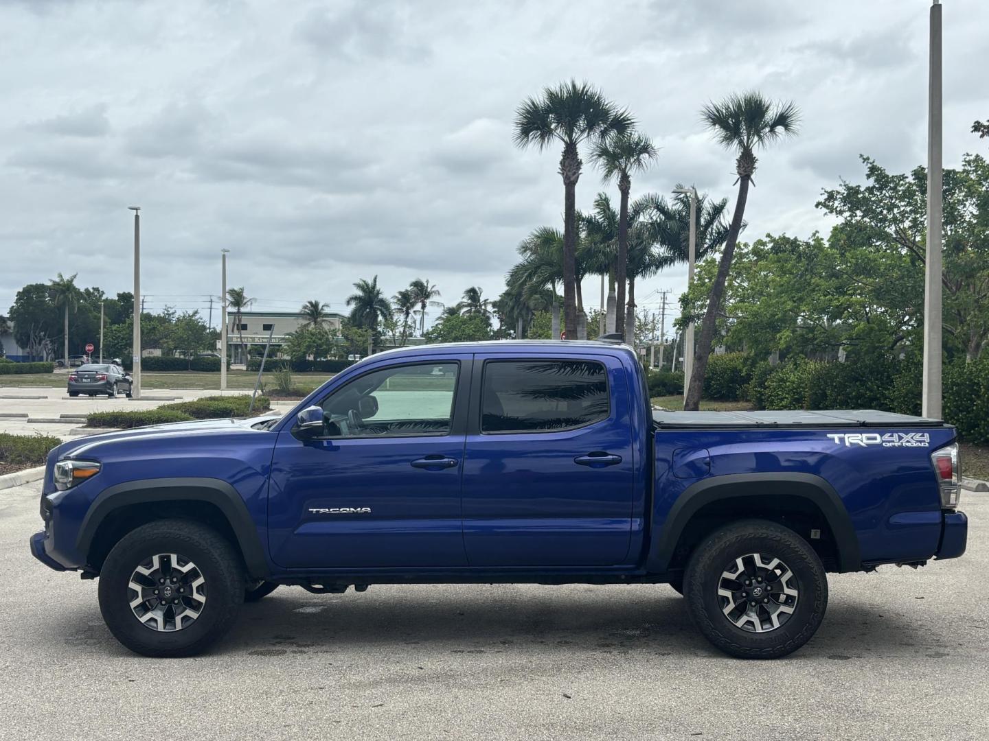 2023 BLUE /BLACK LEATHER Toyota Tacoma TRD OFF ROAD DBL CAB V6 4WD (3TMCZ5AN9PM) with an 3.5L V6 DOHC 24V engine, 6A transmission, located at 11170 Summerlin Square Dr., Fort Myers Beach, FL, 33931, (239) 999-7777, 26.493546, -81.941628 - Photo#8