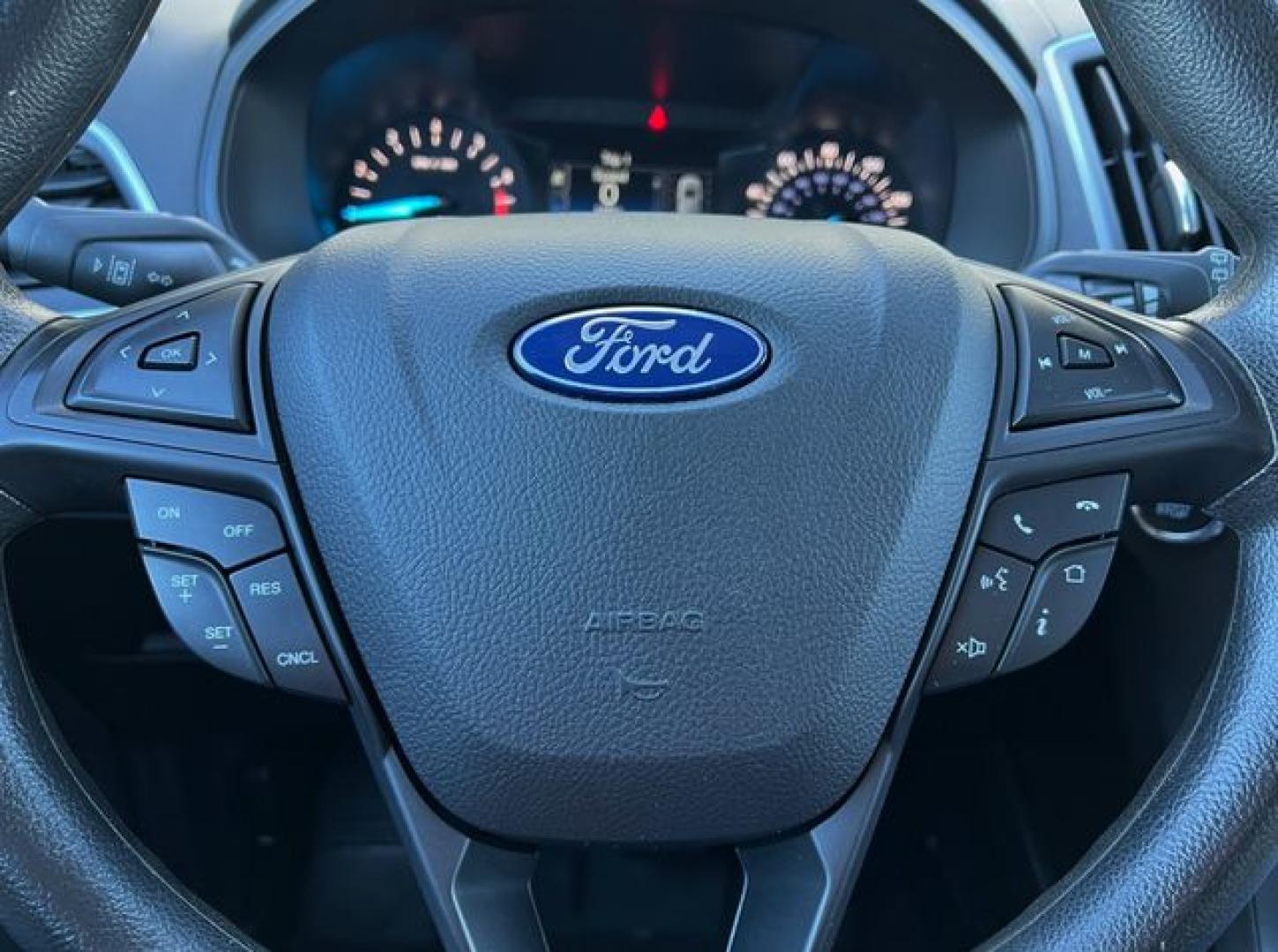 2020 WHITE /Tan Cloth FORD EDGE SE (2FMPK3G98LB) with an 2.0L engine, Automatic transmission, located at 11170 Summerlin Square Dr., Fort Myers Beach, FL, 33931, (239) 999-7777, 26.493546, -81.941628 - 1 Owner No Damage No Accident Carfax - Photo#23